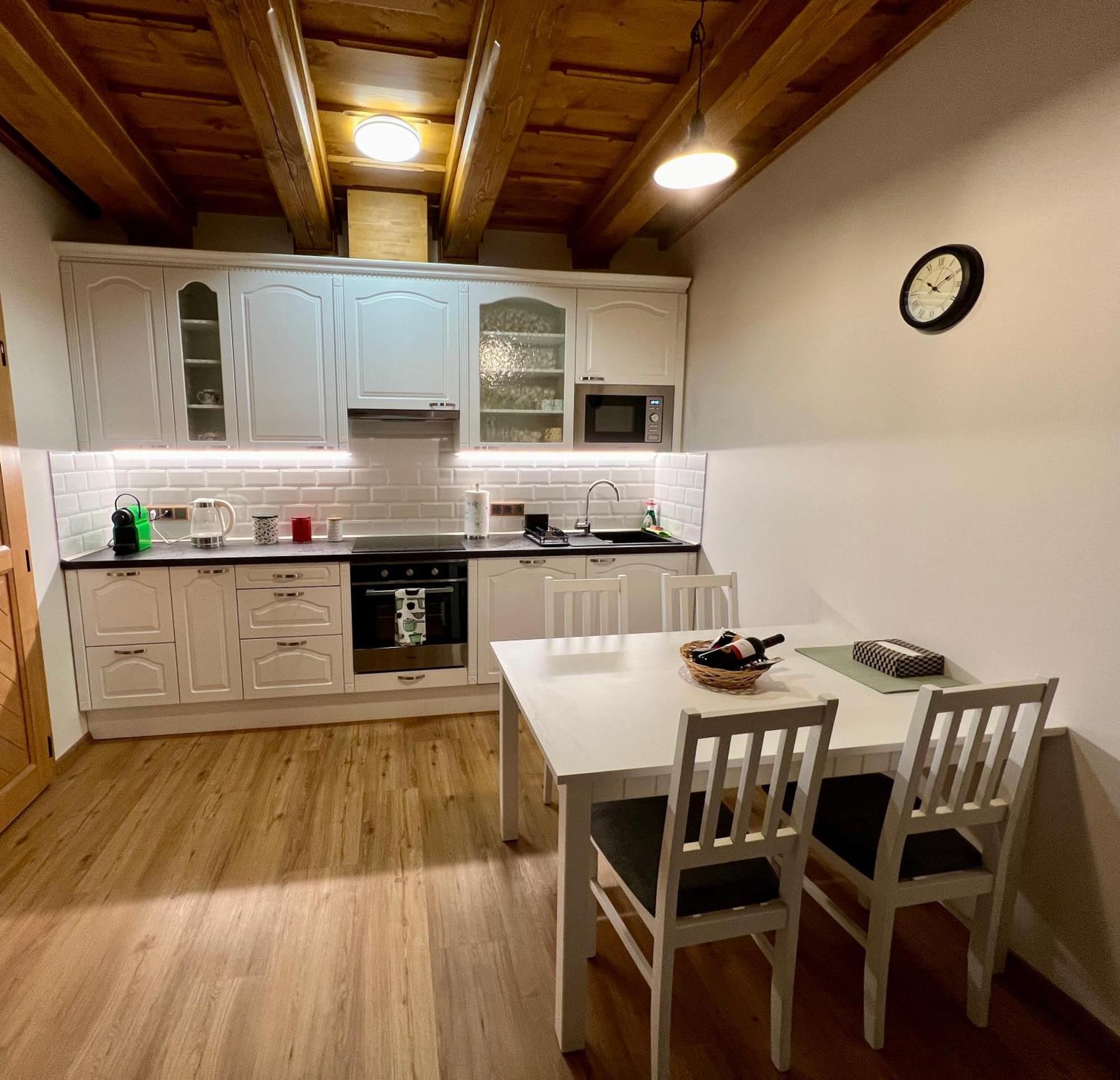 Apartman 8, Jezerne Вельке-Карловице Экстерьер фото