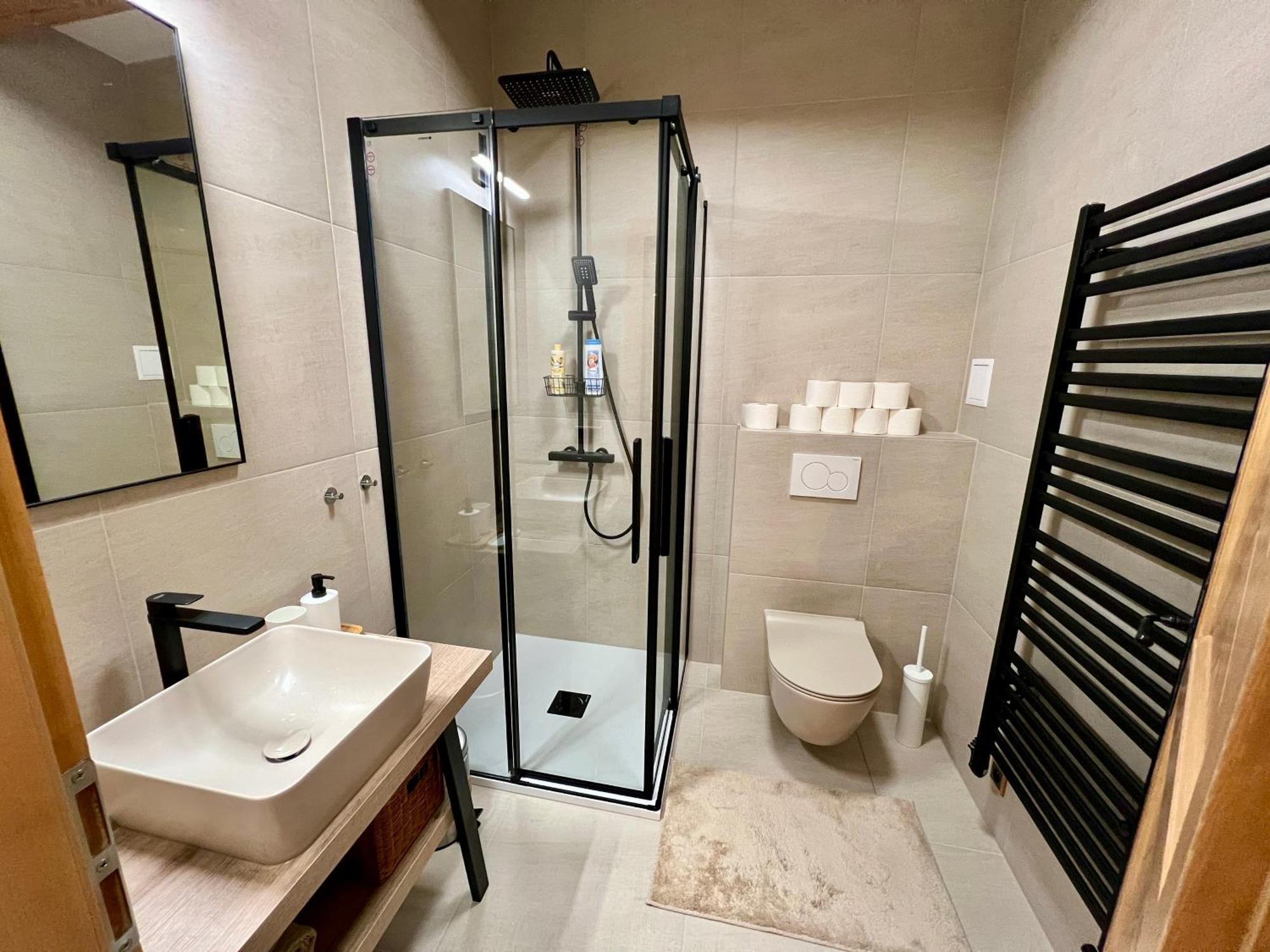 Apartman 8, Jezerne Вельке-Карловице Экстерьер фото