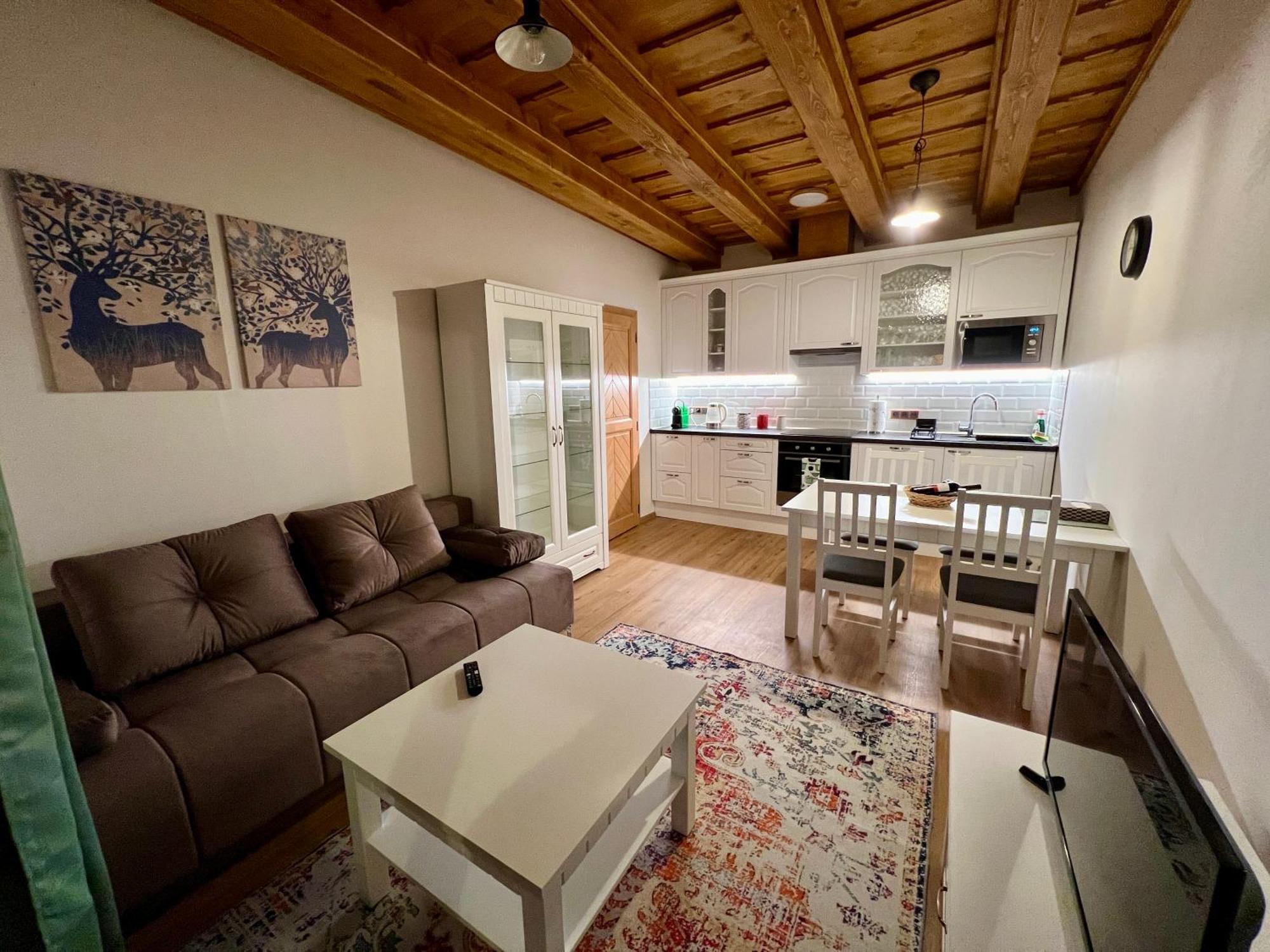 Apartman 8, Jezerne Вельке-Карловице Экстерьер фото